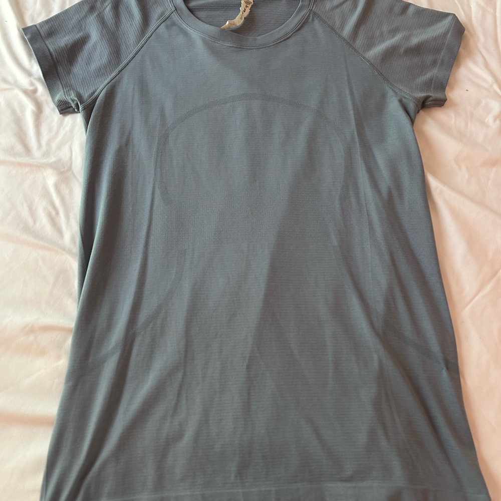 Lululemon Athletica Gray Polo Short Sleeve Tee